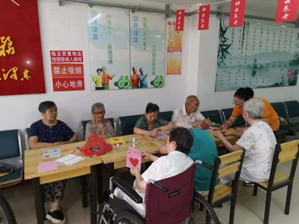 服务照片.jpg